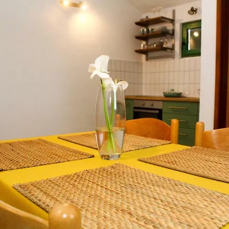 Appartement 20 *